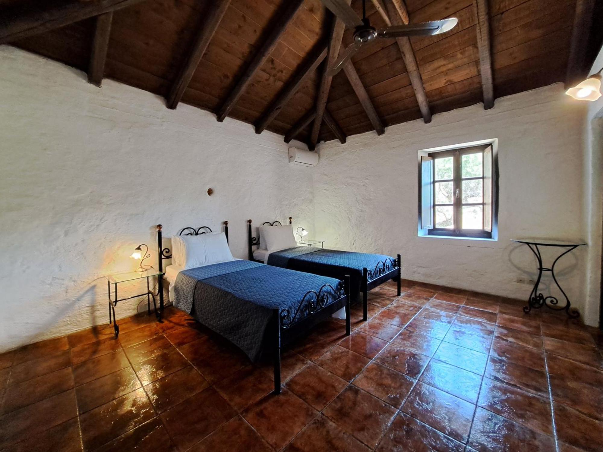 Tsivouli Accommodation Литакия Экстерьер фото
