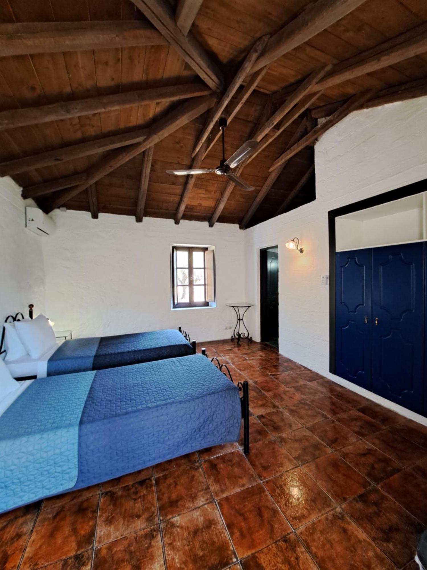 Tsivouli Accommodation Литакия Экстерьер фото