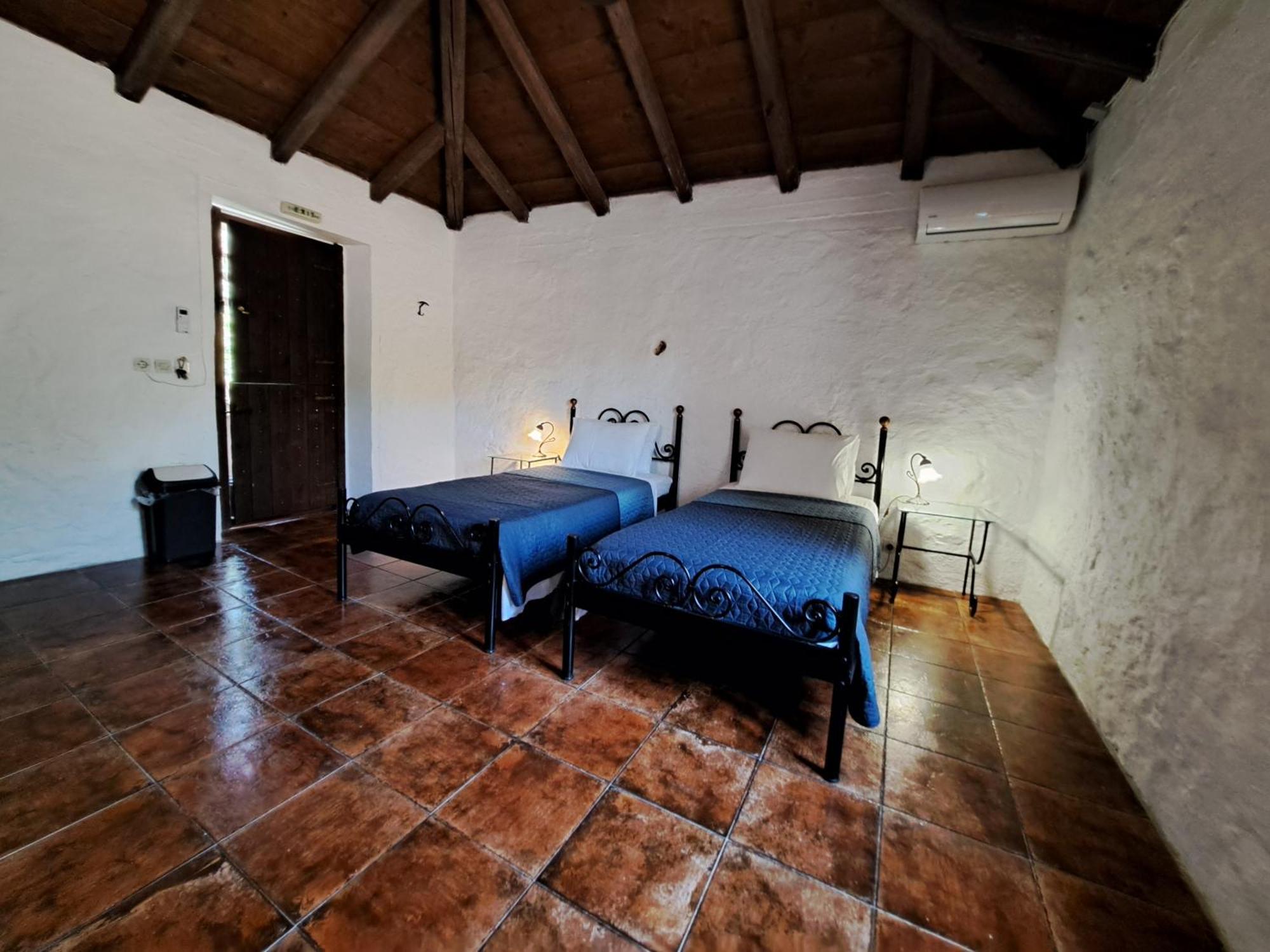 Tsivouli Accommodation Литакия Экстерьер фото