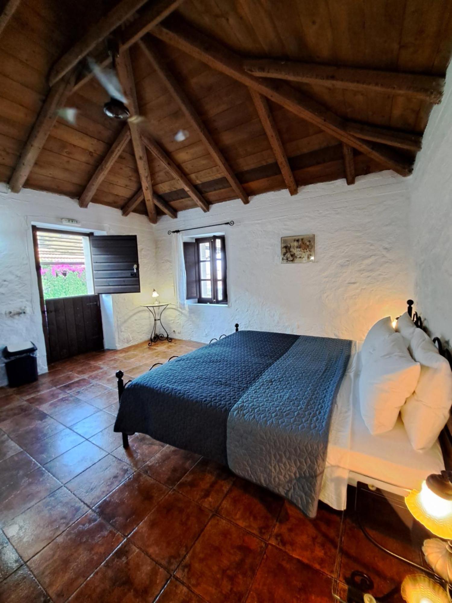 Tsivouli Accommodation Литакия Экстерьер фото